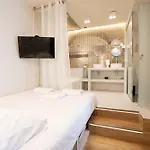 Studio cosy Love room - paris 18 -2P